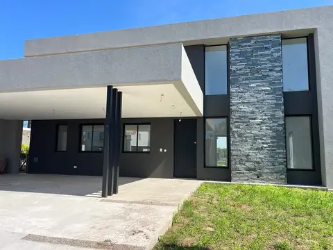 Casa  en Venta en San Matias, Escobar, G.B.A. Zona Norte