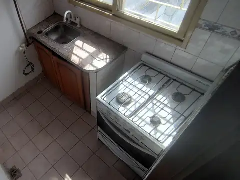 Departamento tipo casa en alquiler  de 3 ambientes San Justo