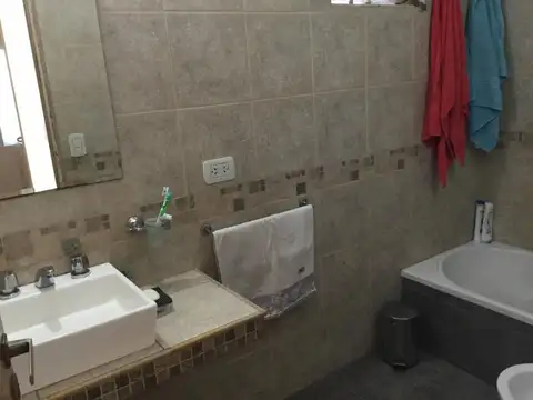 Depto Tipo Casa 3 ambientes con 3 baños