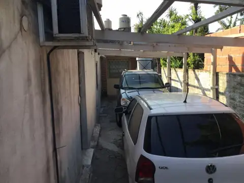 Depto Tipo Casa en Venta con 2 cocheras