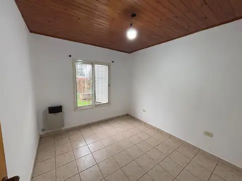 Casa 3 ambientes con 1 baño