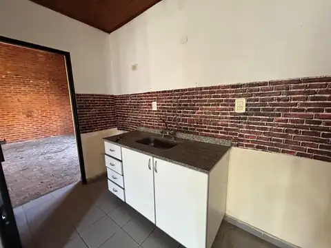 Casa en Alquiler en Centro De Lujan, $ 750.000