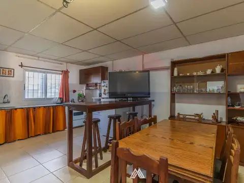 Casa 3 ambientes con 1 baño