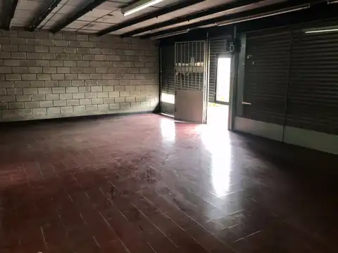 Local en Alquiler Via Pública