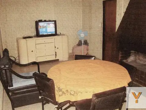 Casa en Venta con 1 cochera