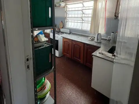 Casa 3 ambientes con 1 baño