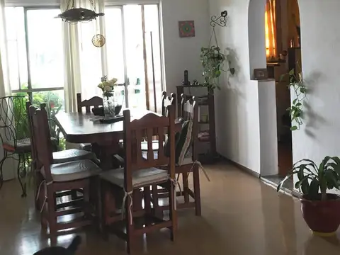 Venta Departamento Tres dormitorios en Barrio Rucci