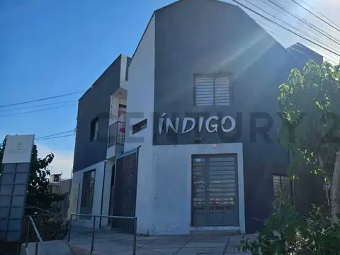 OPORTUNIDAD INVERSORES / PROFESIONALES COMPLEJO DE LOCALES EN VENTA