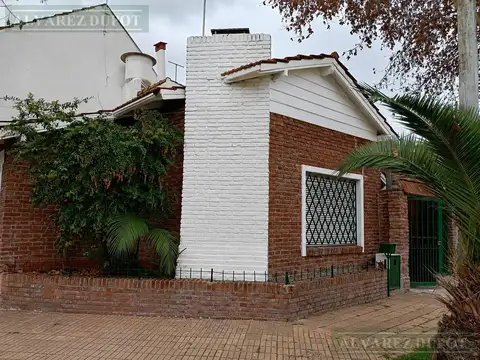 Casa en alquiler en  Olivos Golf