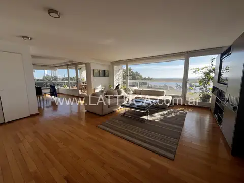 Departamento en Venta de 6 ambientes