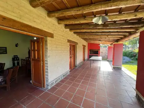 Casa 4 ambientes con 1 baño