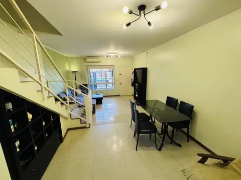 Depto Tipo Casa en Venta con 1 cocheras