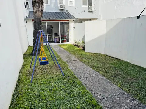 Depto Tipo Casa en Venta de 4 ambientes
