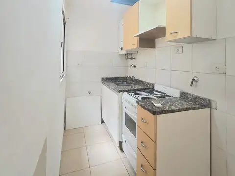 Departamento en Alquiler en Republica De La Sexta, $ 390.000