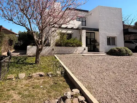 Casa en Venta en Villa Allende Parque, USD 600.000