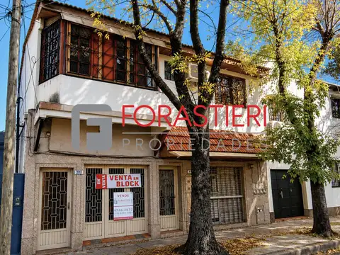PH + Local en venta