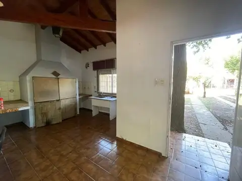 Casa 3 ambientes con 2 baños