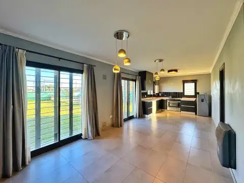 VENTA - Casa 3 dormitorios Funes