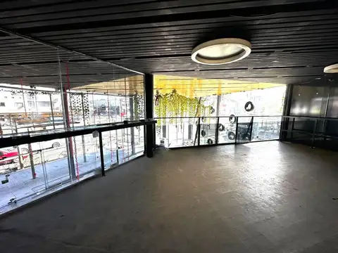 Local en Alquiler en El Palomar, $ 3.000.000