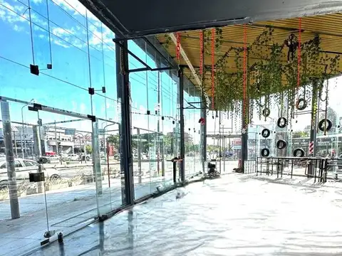ALQUILER DE LOCAL COMERCIAL VIDRIADO EN HAEDO