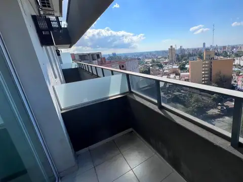 Departamento en alquiler externo con balcón