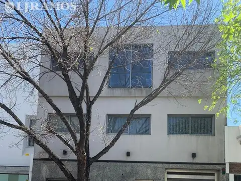 Edificio Comercial en  Saavedra