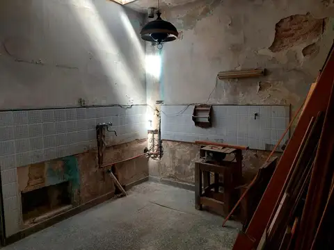 Casa 4 ambientes con 1 baño