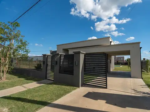 VENTA CASA EN ROLDAN BARRIO EL MOLINO