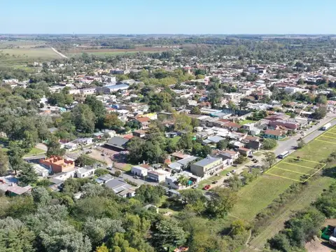 VENDE  LOTES COMERCIALES