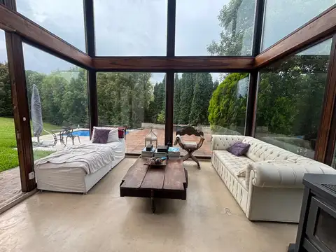 Venta Chalet con Terraza y Pileta en Sierra de los Padres
