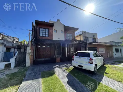 SALVADOR SOREDA  al 5400