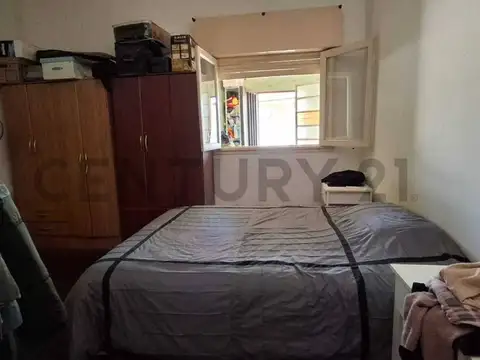 158 entre 12 y 13 1000, Piso 0