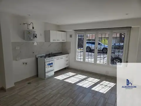 Depto Tipo Casa en Venta de 1 dormitorio