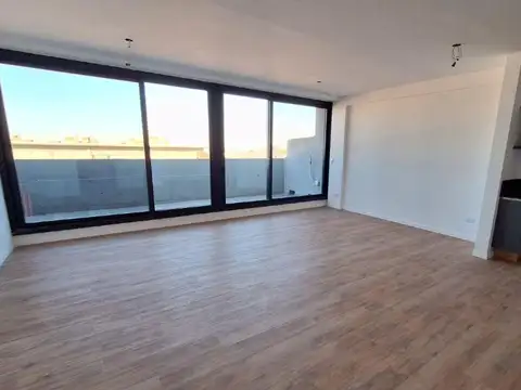 Oficina 3 ambientes con 2 baños