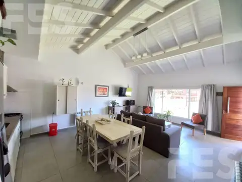 Casa en alquiler 4 ambientes Pinamar a metros del mar