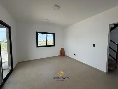 Casa 4 ambientes con 3 baños