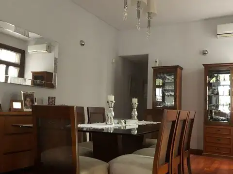 Casa  en Venta ubicado en Quilmes Oeste, Quilmes, G.B.A. Zona Sur - SVN0169_LP583955_1