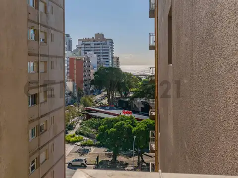 Venta de departamento 2 ambientes con cochera, La Perla, Mar del Plata.