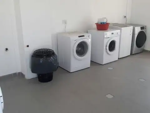Profesor Mariño 100, Piso 2