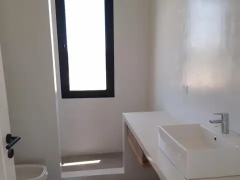 Casa en Venta y Alquiler con Amarra en el Barrio Nautico el Canal, Villanueva, Tigre