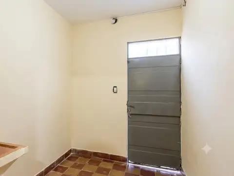 Casa 3 ambientes con 1 baño