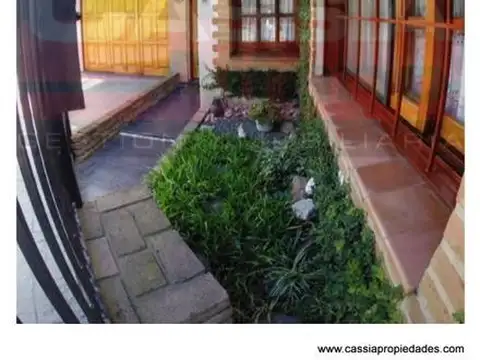 Casa en Venta en Temperley, USD 230.000