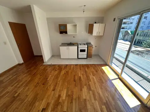 Departamento en Alquiler con 1 cocheras