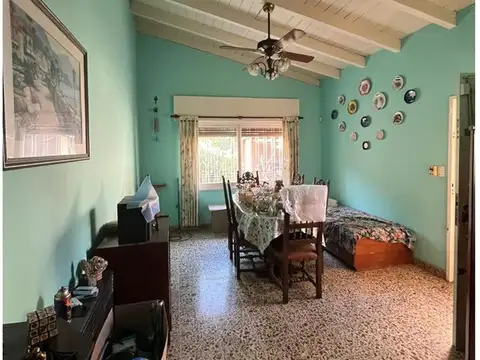 Casa en Venta con 4 cocheras