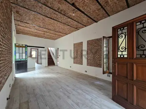 Ambrosio de Fazio 100, Piso 0