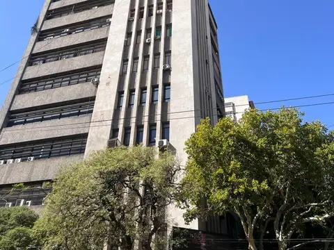VENTA Oficina Piso Completo Edificio Gomez Mendoza