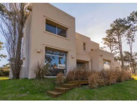 Alquiler Laguna Blanca 4 dormis piscina, vista mar