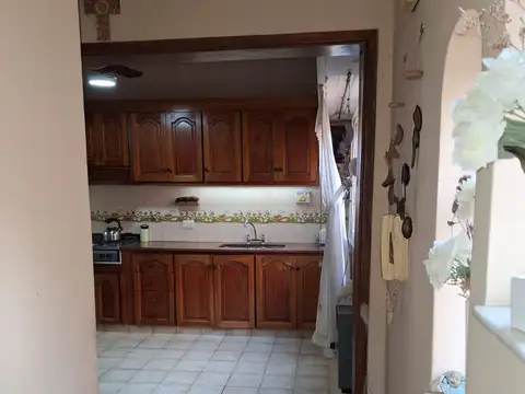 Depto Tipo Casa 4 ambientes con 2 baños
