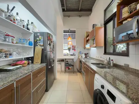 Depto Tipo Casa en Venta con 1 cocheras