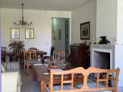 Casa 7 ambientes con 3 baños
